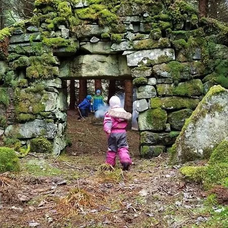Orheimstunet - Gardsferie For Storfamilien Der Ogsa Hunden Er Velkommen Starheim Exterior photo